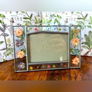 Vintage dried pressed flower frame (a little smaller than 4x6)